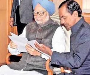 KCR Pays Tribute to Manmohan Singh, Highlights His Contribution to Telangana