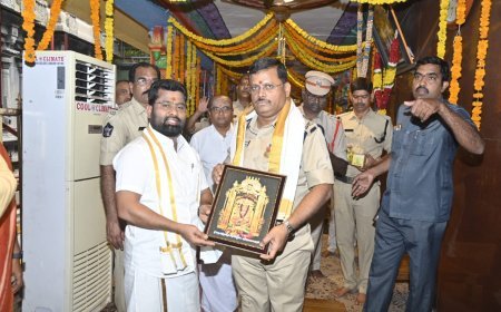 ఇంద్రకీలాద్రిపై భక్తుల రద్దీ కోసం భద్రతా, పార్కింగ్ పర్యవేక్షణ