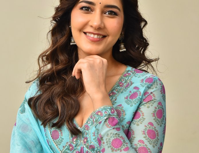 Ustaad Bhagat Singh Is a Complete Family Entertainer - Raashii Khanna