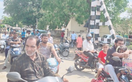 Rayanapadu Railway Gate Triggers Daily Traffic Chaos