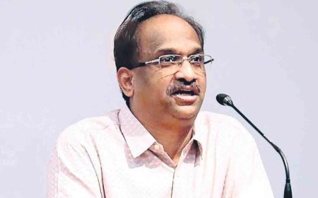వ్యూస్ ఉచ్చులో ప్రొఫెస‌ర్ గారు కూడా...?