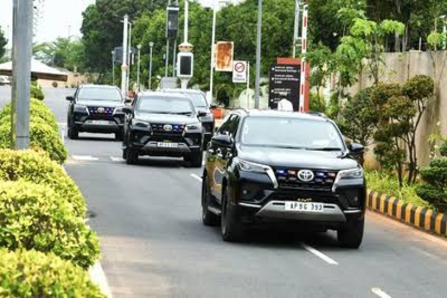 Chandrababu Reduces Official Convoy
