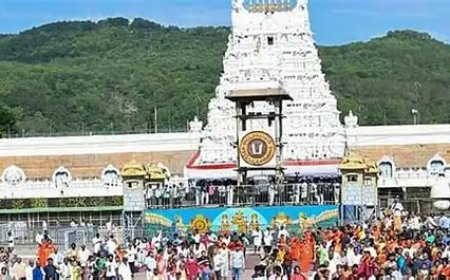 Heavy Rush Continues at Tirumala