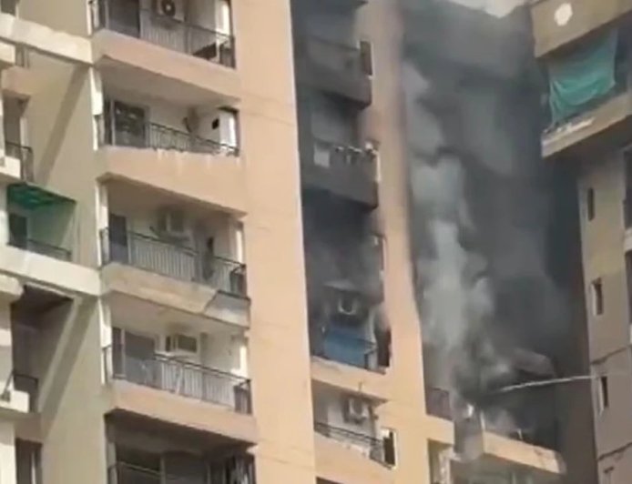 Major Apartment Fire Hits Noida
