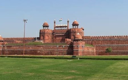 Red Fort Closed Until August