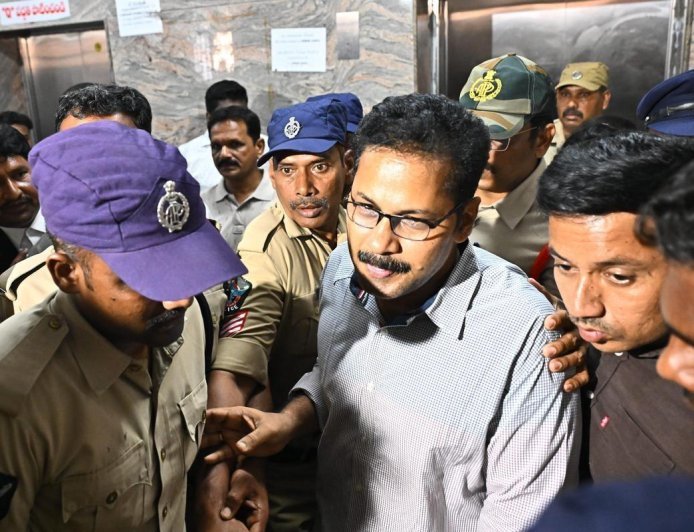 Court Grants SIT Custody of CI