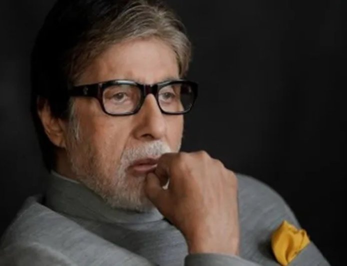 Amitabh Bachchan Undergoes Surgery Successfully