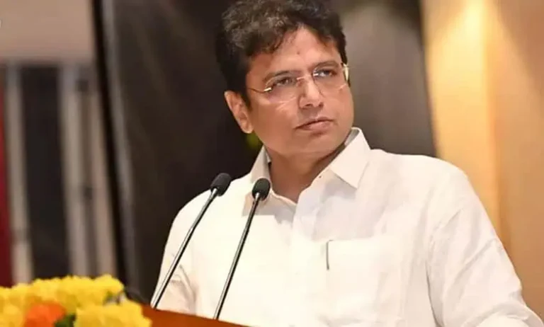 హైదరాబాద్ను బ్లూ సిటీ, గ్రీన్ సిటీగా తీర్చిదిద్దడమే లక్ష్యం: శ్రీధర్బాబు